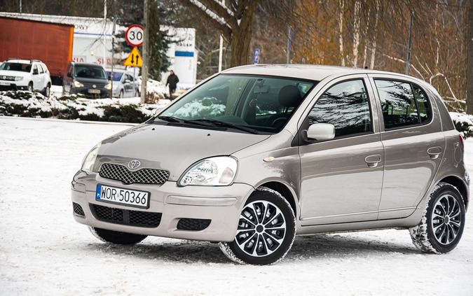 Toyota Yaris cena 10000 przebieg: 160000, rok produkcji 2005 z Łęczyca małe 562